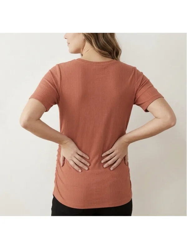 NWT Ingrid & Isabel Ribbed Maternity Tee Size Medium, Rushed On The Sides. - Image 2