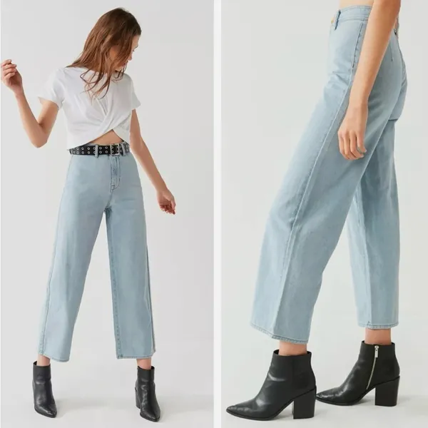 BDG Urban Outfitters High & Wide light wash blue jeans, size 25 western Y2K - Image 4