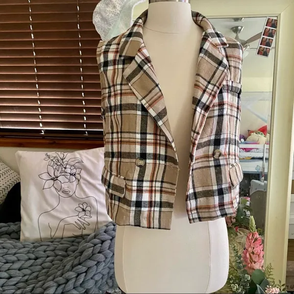 Boutique NEW ‘Posh In Plaid’ Vest - Image 2
