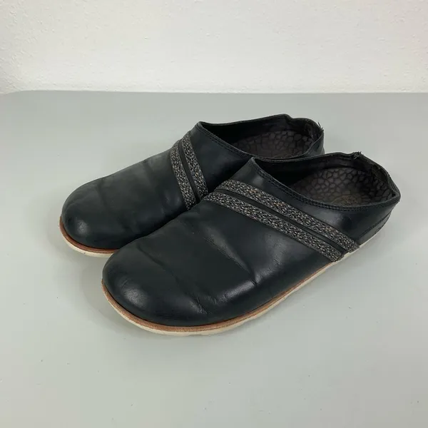 Chacos Black Leather Slip‎ On Mules Size 9.5 - Image 3