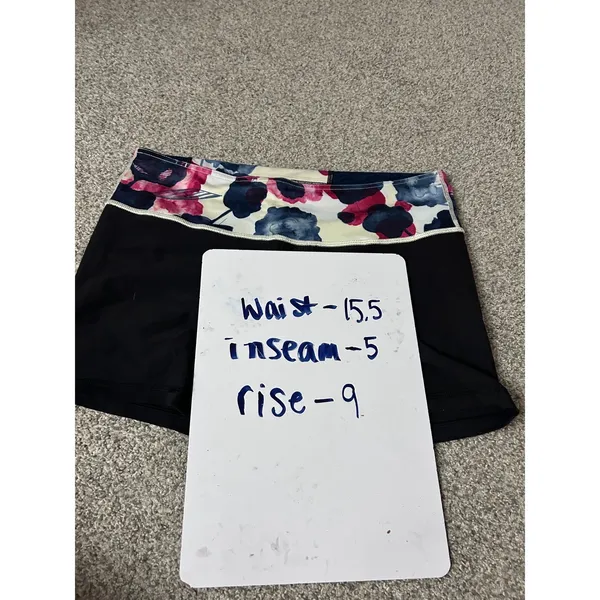 Lululemon Groove Short II‎ Black Floral Waistband Yoga Shorts Size 10 - Image 6