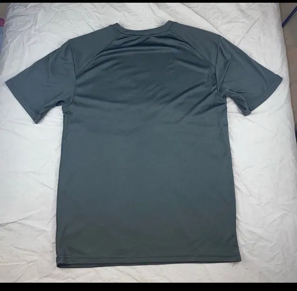 Football Tshirt Green Size M - Image 5