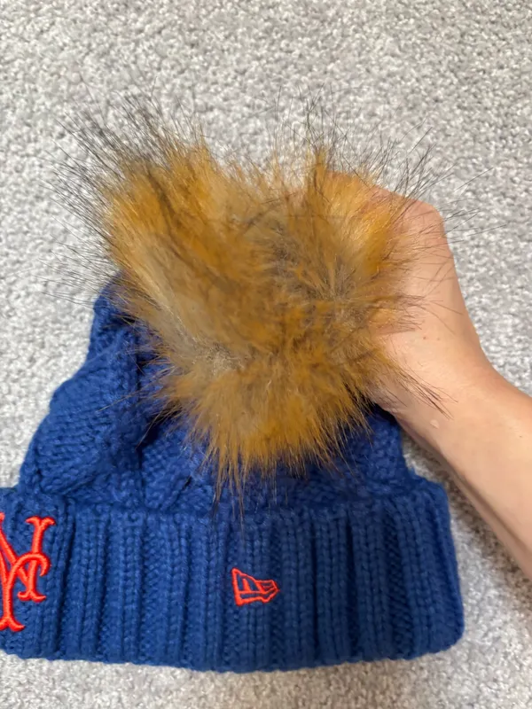New Era Women’s New York Mets Blue and Orange Cable Knit Pom Beanie - Image 3