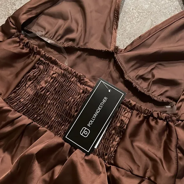 NWT Just Polly Printed Halter Tie V-Neck Dress Juniors' Size L, Cocoa New w/Tag - Image 4