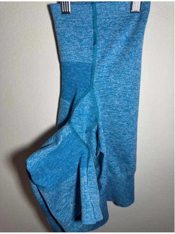 Gymshark Seamless Bike Shorts Blue - Image 4