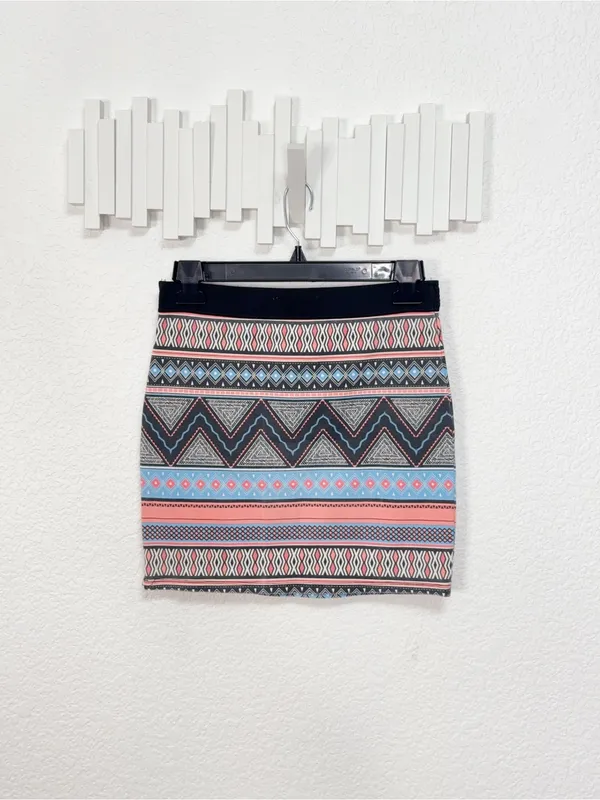 Zara TRF Geometric Aztec Print Woven Mini Skirt - Image 5