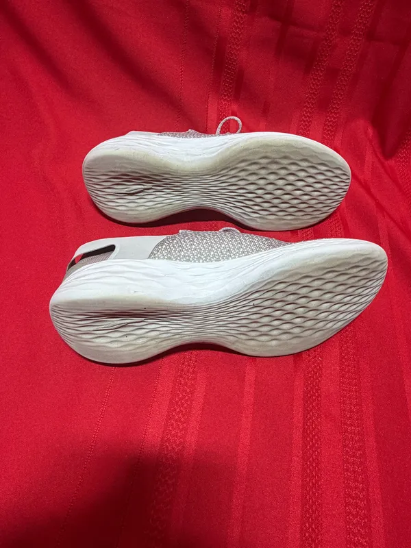 You By Skechers Walk Athletic Shoes Size 7.5 - Image 3