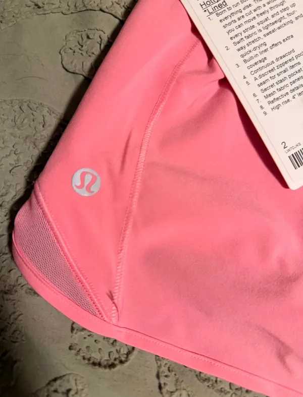 Lululemon Hot Hot Shorts - Image 3