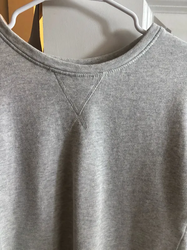 Gray T shirt Size XS - Image 2