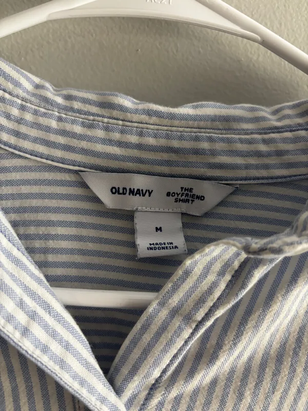 Old Navy Shirt - Image 2