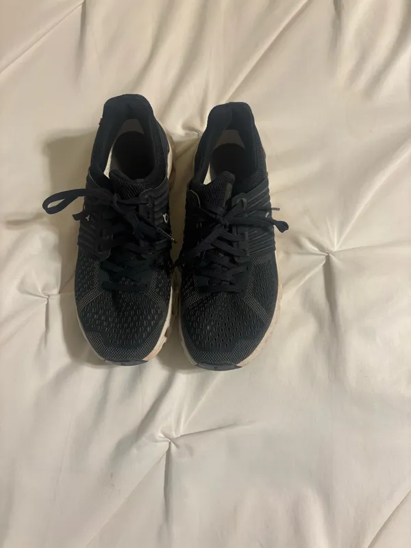 On Cloud, Black, Shoes, Women’s Size 6 - Image 2