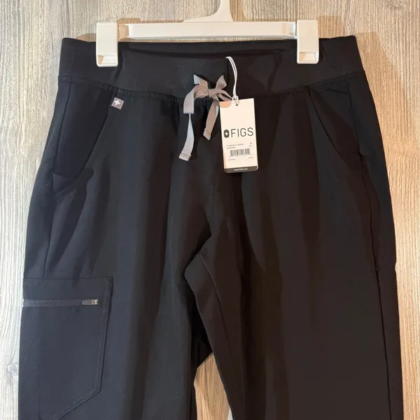 FIGS Zamora Jogger Scrub Pants Solid Black Medical Office Work Women's Size NWT - Image 2