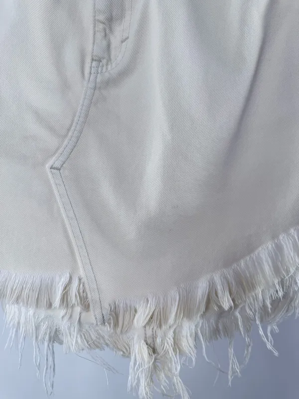 Free People Bailey Fray Hem Denim‎ Mini in White Skirt Size 26 - Image 5