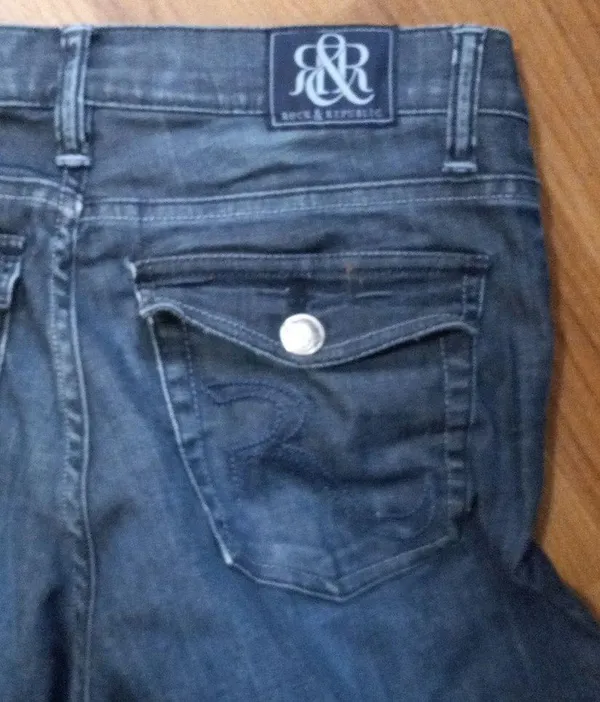 Rock & Republic 32x32 10 Blue Wash Boot Cut Stretch Flap Pocket Jeans - Image 2