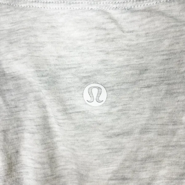 Lululemon Women's Cotton Stretch Crew Neck Short Sleeve Boxy Cropped Tee Shirt - Image 3