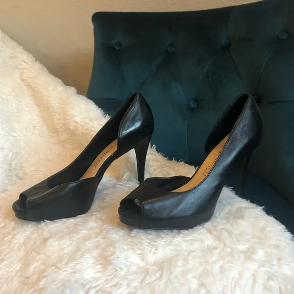 Black Leather Cut Out Peep Toe Pumps - Image 4