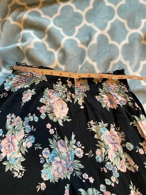 Brandy Melville Floral Pants Flowy - Image 5