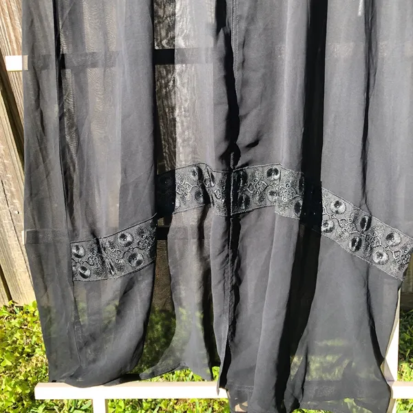 Abaya Black light weight Sheer Open Front Tie Front Size L - Image 5