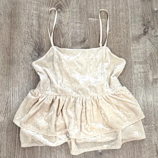 American Eagle Cream Y2K Coquette Twee Cottage Babydoll Ruffle Fairy Small Top - Image 3