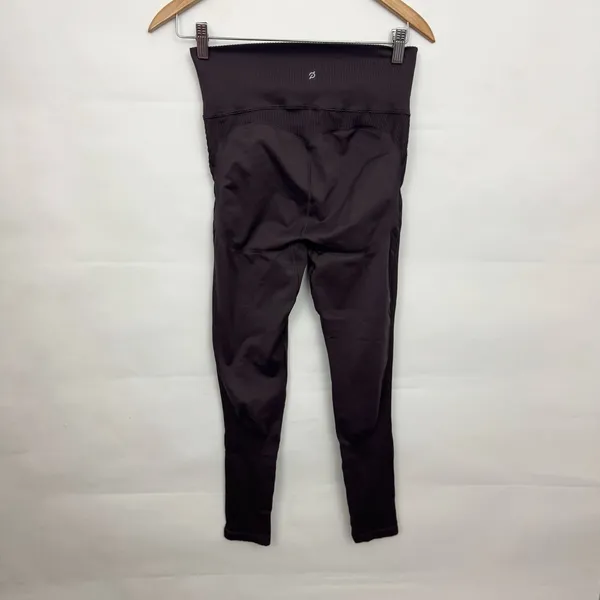 Peloton High-Waist Medium/Large Active Leggings full length compression - Image 3