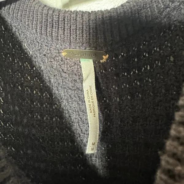 FREE PEOPLE Sunrise Cold Shoulder Waffle Knit Pullover‎ Sweater Black Gray Raw M - Image 3