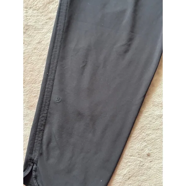 Lululemon Women's Final Play Loose‎ Fit Cropped Yoga Pants Black Size 10 - Image 6