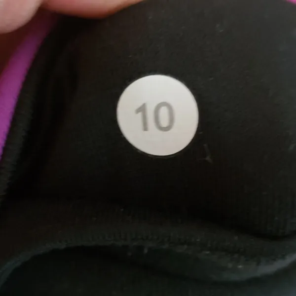Lululemon black Reversable flare Groove pant OG’s excellent condition! - Image 4