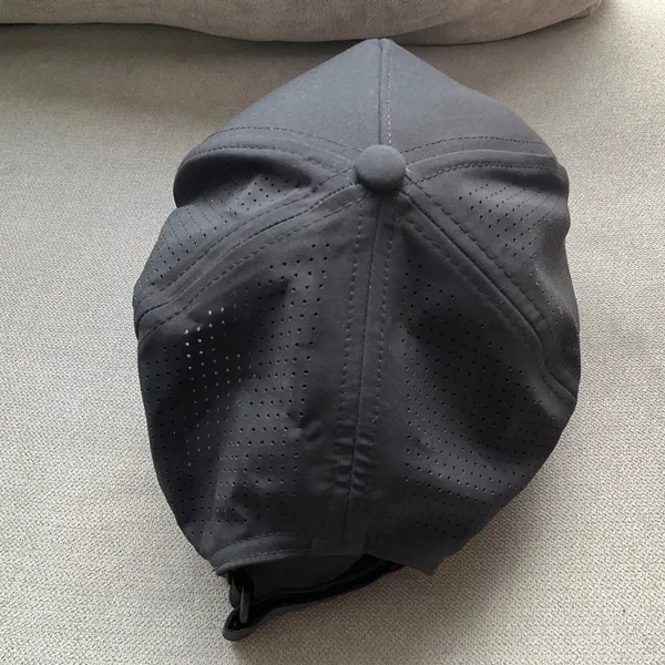 Alo Yoga Performance District Trucker Hat Black - Image 4