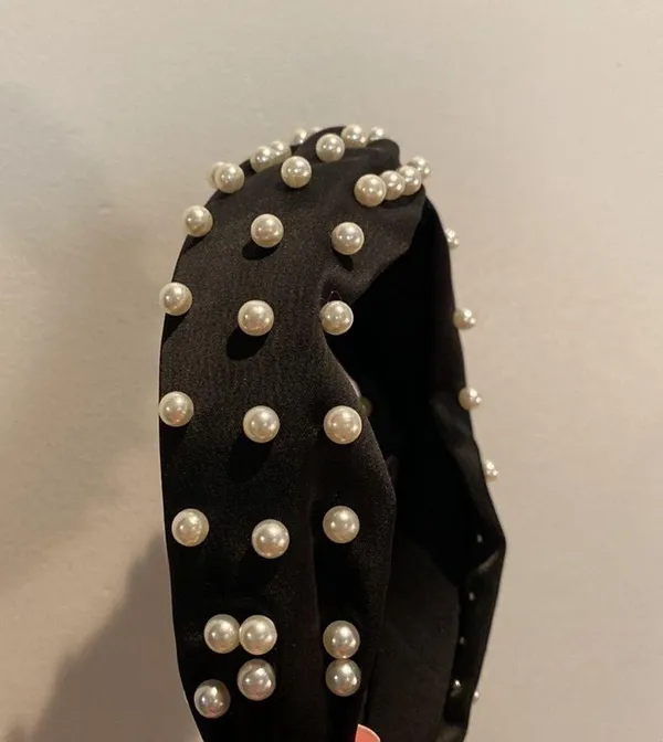 Black Headband with Pearls - Image 2