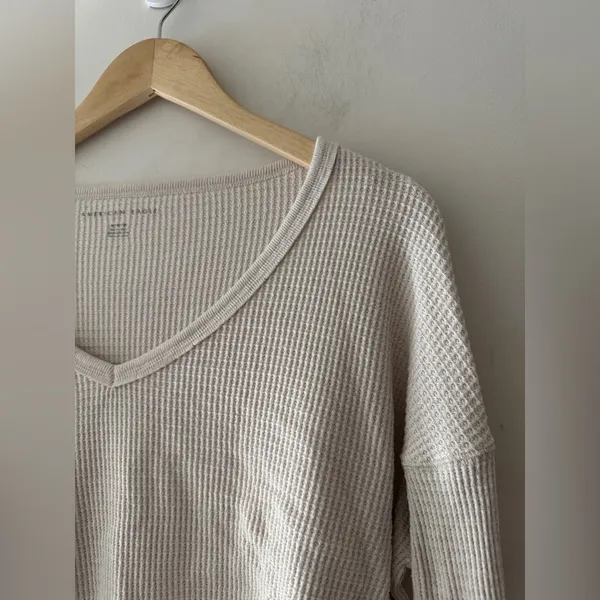 American Eagle White Cream Waffle Knit Long Sleeve‎ - Image 2