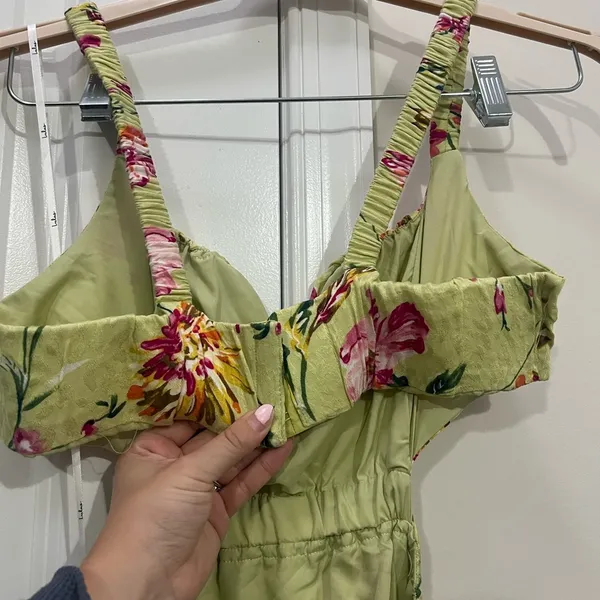 Lulu’s Sweet Statement Chartreuse Floral Print Cutout Maxi Dress Size Medium $89 - Image 6