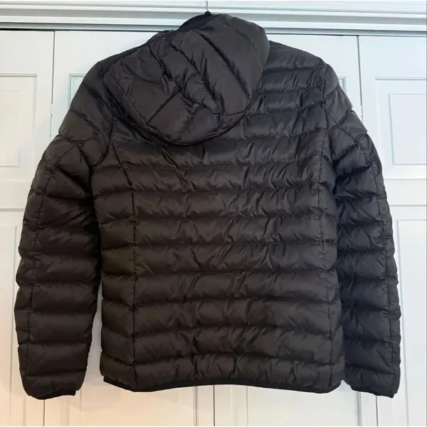 WantDo duck down fill packable black puffer jacket size small - Image 5