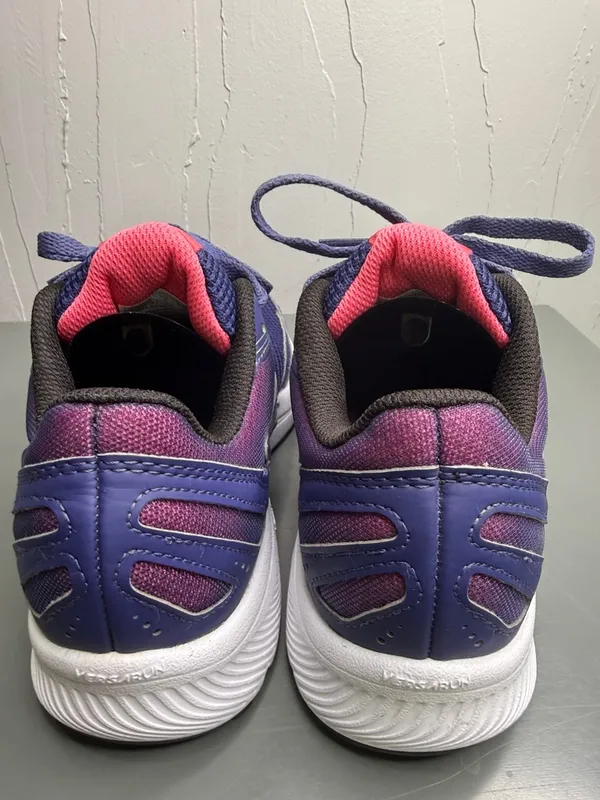 Saucony Women's Cohesion 15 in the "Cobalt/Punch Running Shoes Size 7 - Image 6