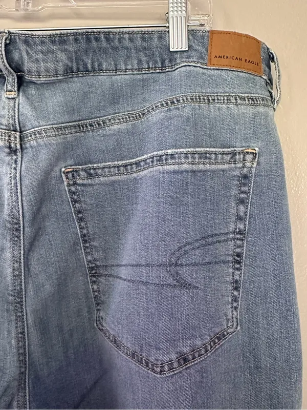 American Eagle Dreamy Drape Super High Rise Baggy Wide Leg Jeans size 18 short - Image 12