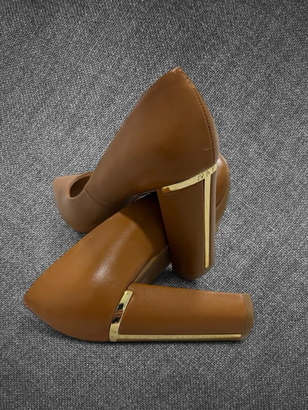 Marc New York Andrew Marc Brown Pointed Toe Block Heel Pumps Size 5.5 - Image 2