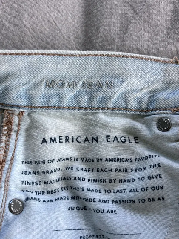 American Eagle Light Wash Mom Jeans - Image 7