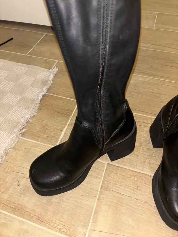Steve Madden Boots Black - Image 2