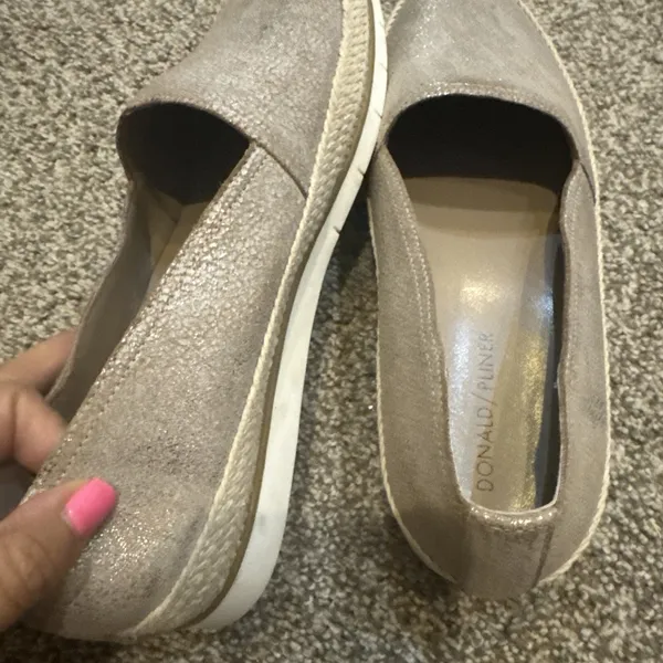 Donald Pliner Women's Size 8 Palm‎ Tan Gold Loafers Slip On Espadrille Shoes - Image 6