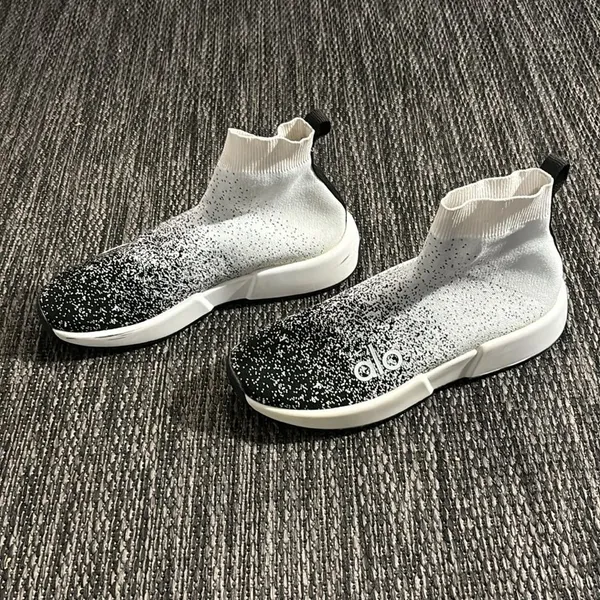 Alo Yoga Velocity Knit Sneakers Size 9 - Image 2