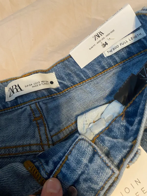hi rise Wide Leg Jeans - Image 2