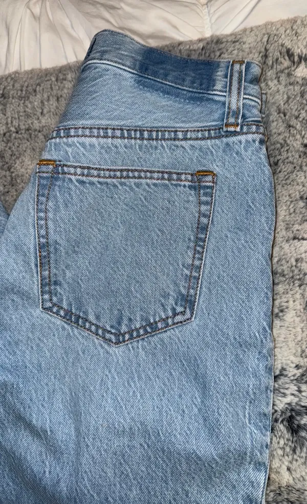 Abercrombie high rise Loose Jean - Image 4