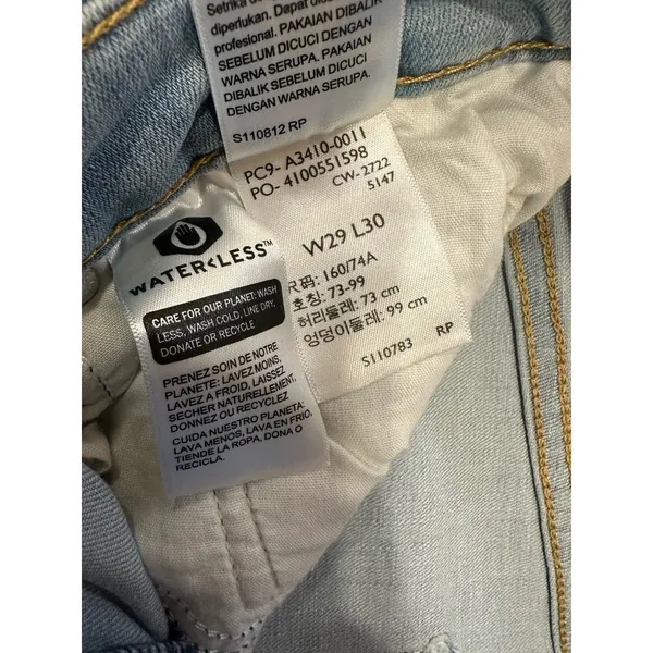 Levi’s 726 Flare Jeans Women's Size 29x30(actual 29) Light Blue Raw Hem Stretch - Image 5