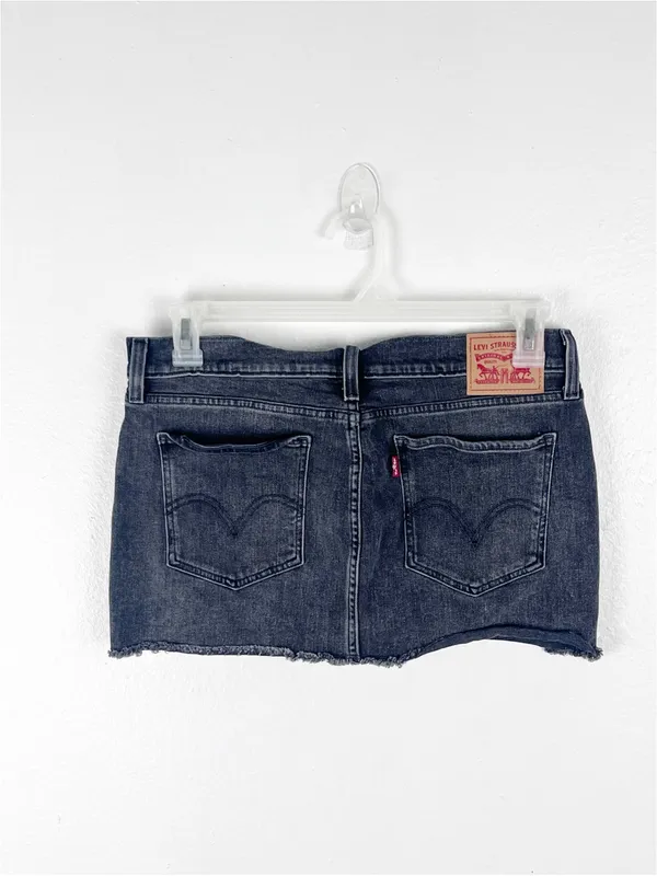LEVI’S Black Wash High Rise Mini Denim Jean Skirt Size 29 Casual Boho Festival - Image 2