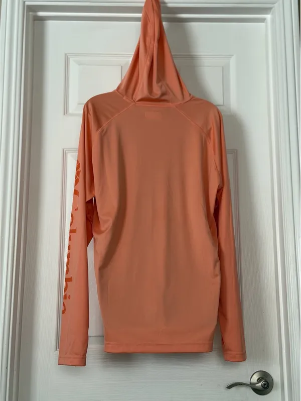 Columbia Omni-Shade peach hooded long sleeve top - Image 4