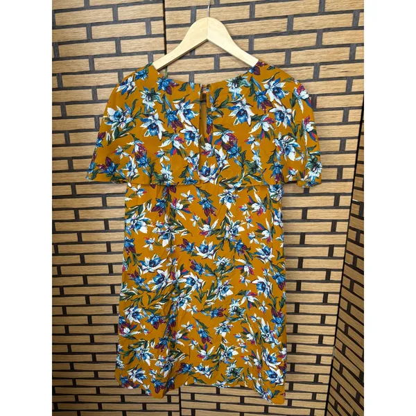 Entro Gold Floral Dress Size Medium‎ - Image 2