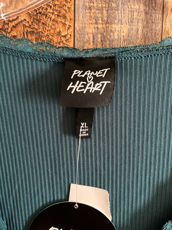 NWT Planet heart women's short sleeve blouse green size XL - Image 4