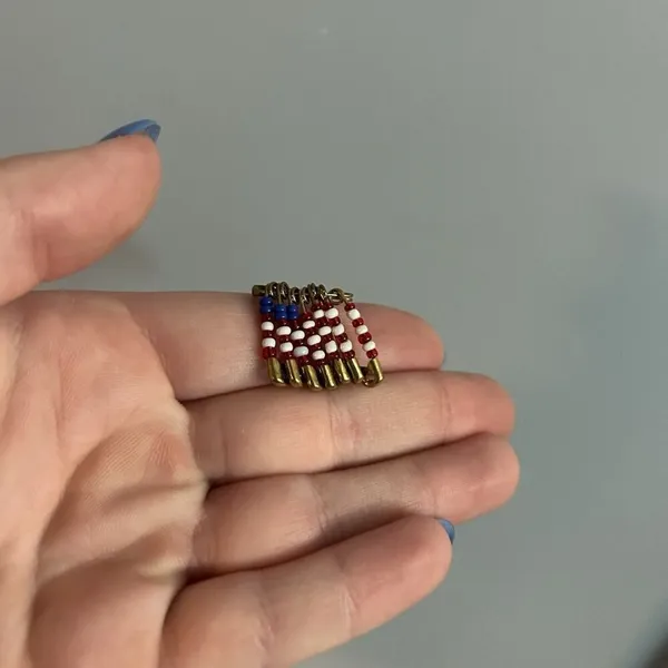 Handmade USA American Flag Beaded Patriotic Fourth of July Blue Red White VTG‎ - Image 4