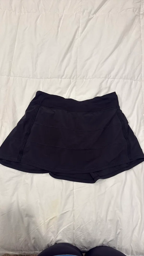 Lululemon black skirt - Image 3