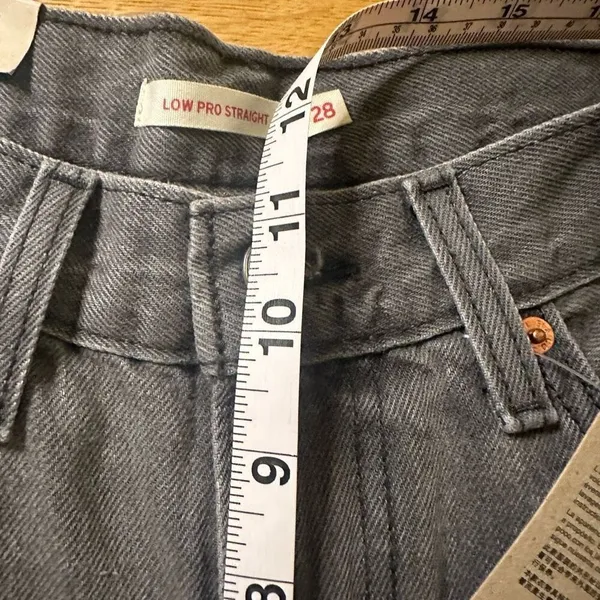 NWT Levi’s low pro faded black splatter straight 28 - Image 4