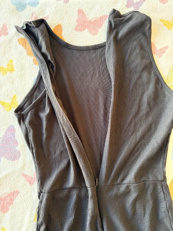 Pretty Little Thing | Black Ribbed Mock Neck Mini Romper | Size 8 - Image 3